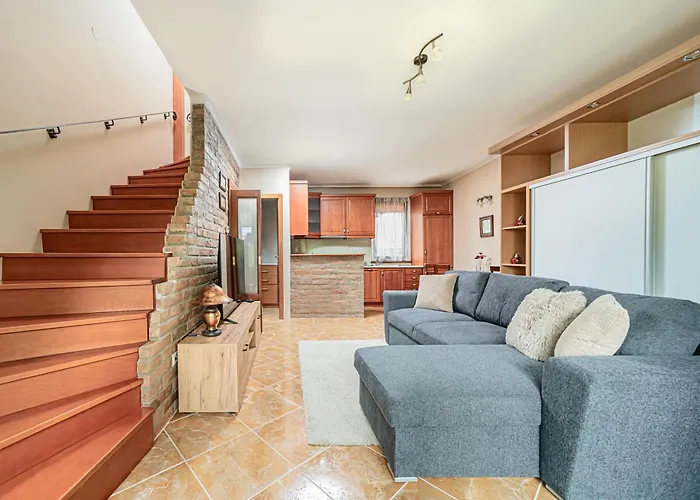 Apartman Komló -
